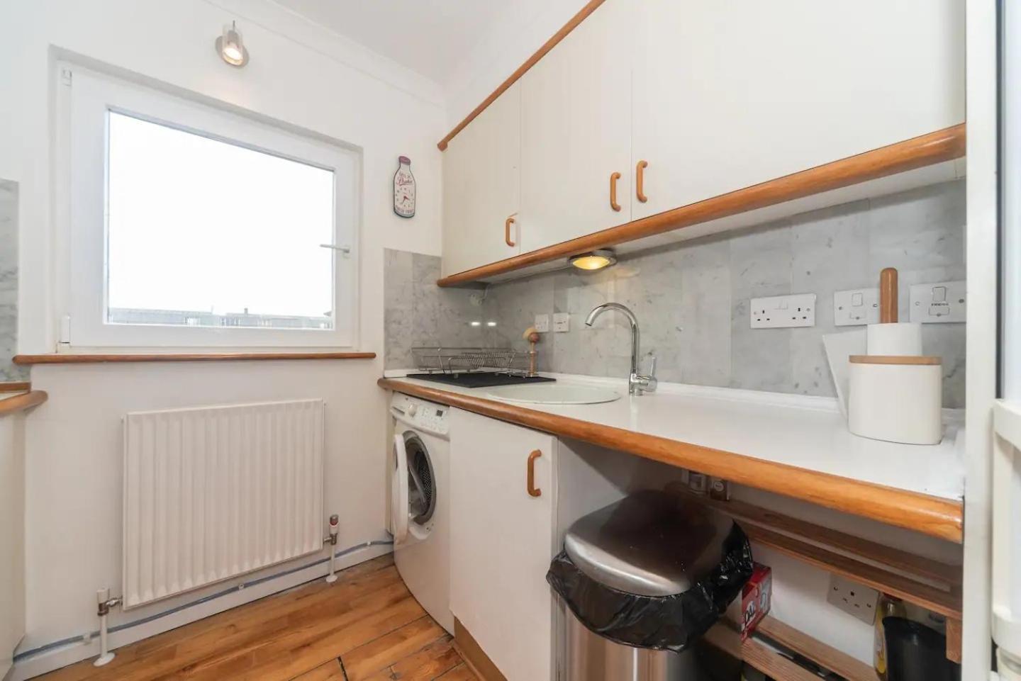 Sunny Maisonette With Views Over Canary Wharf, London Kültér fotó