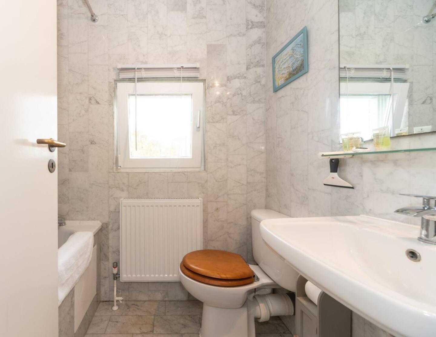 Sunny Maisonette With Views Over Canary Wharf, London Kültér fotó