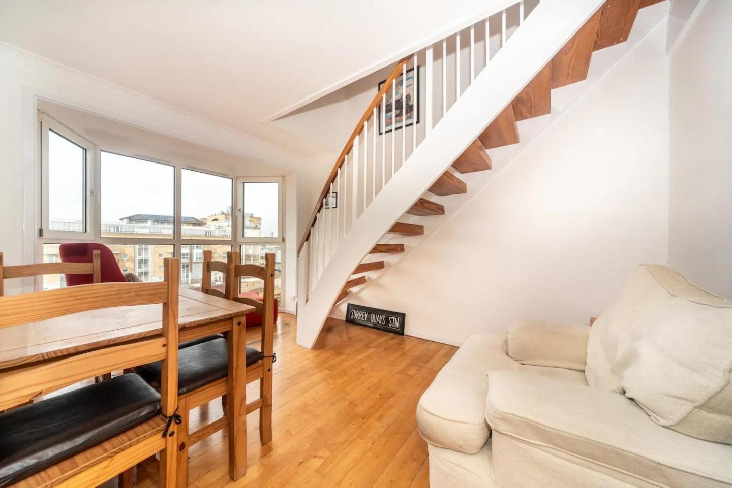 Sunny Maisonette With Views Over Canary Wharf, London Kültér fotó