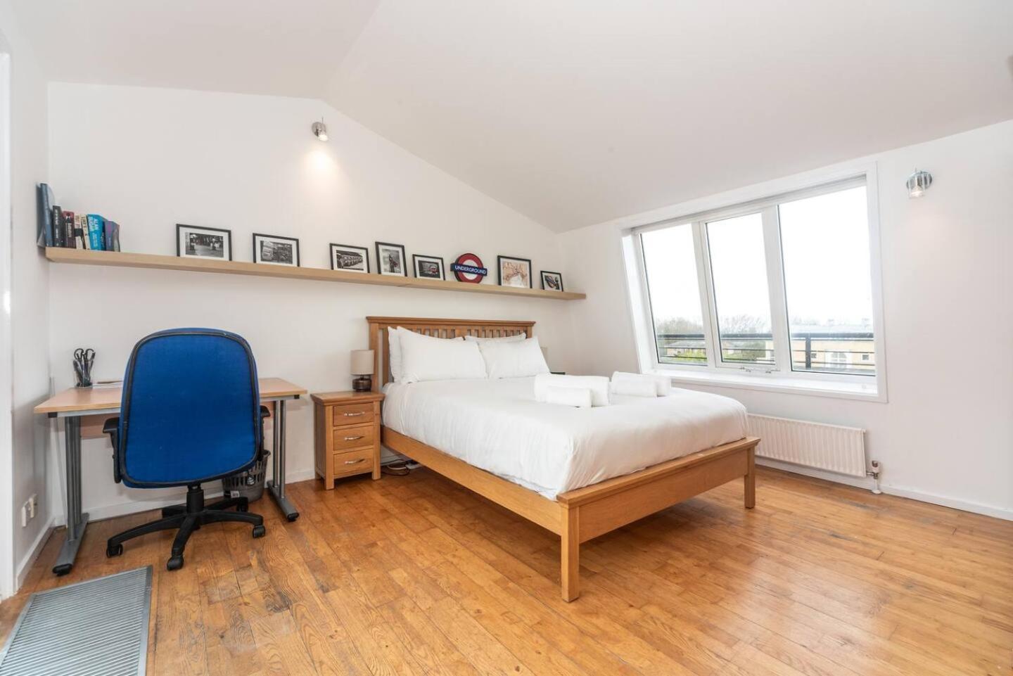 Sunny Maisonette With Views Over Canary Wharf, London Kültér fotó