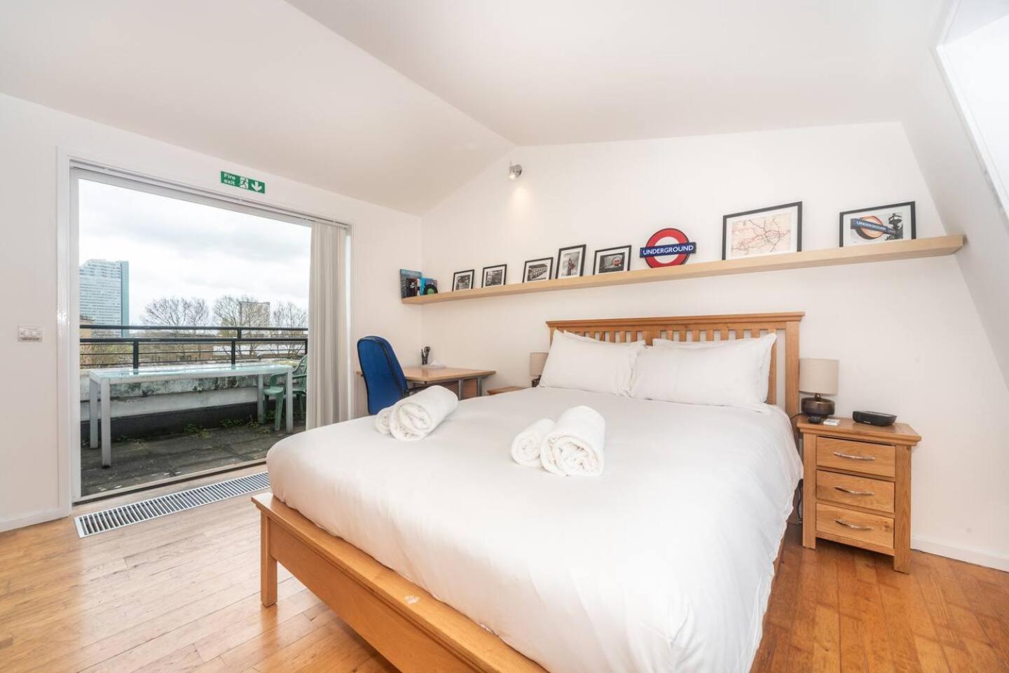 Sunny Maisonette With Views Over Canary Wharf, London Kültér fotó
